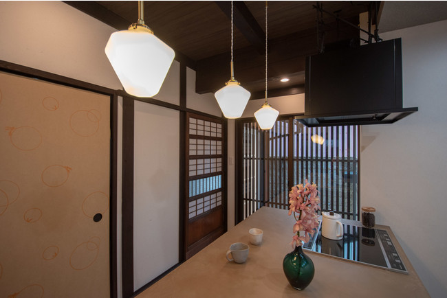 リセールバリューが高い中古リノベーション住宅「“住む＋moreの価値がある” sumor（スモア）」の販売を開始しました。のサブ画像3_路地裏参道の町家（京都市東山区）