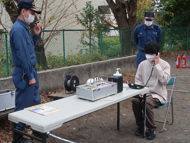 【JKK東京】日本社会事業大学生が、地域コミュニティ活性化の取組の一環として久留米下里住宅の防災訓練に参加しましたのサブ画像2_火災・救急通報訓練