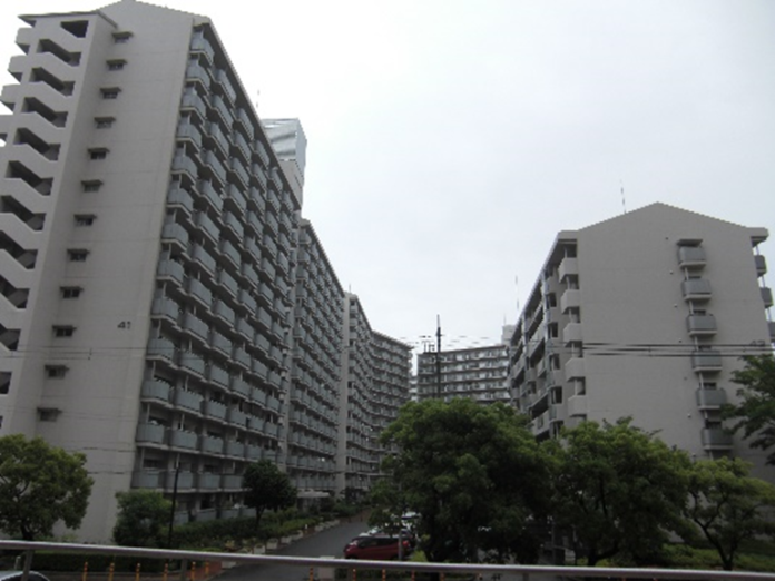 前代未聞の規模、900戸を超える神戸市のマンモス団地「ポートアイランド住宅」、住民が想いをひとつにして耐震改修を実現のメイン画像