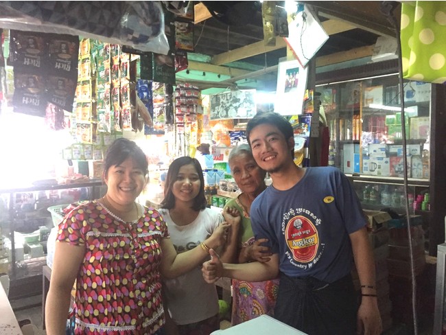 ミャンマー政変が契機。創業者佐々がリクルートから完全独立し、(株)ASEAN HOUSEは外国人紹介事業を皮切りに「移民版リクルート」を目指す！のサブ画像2_家族のように温かいミャンマー人。出会ったばかりなのに商店の店員さんが看病をしてくれた。