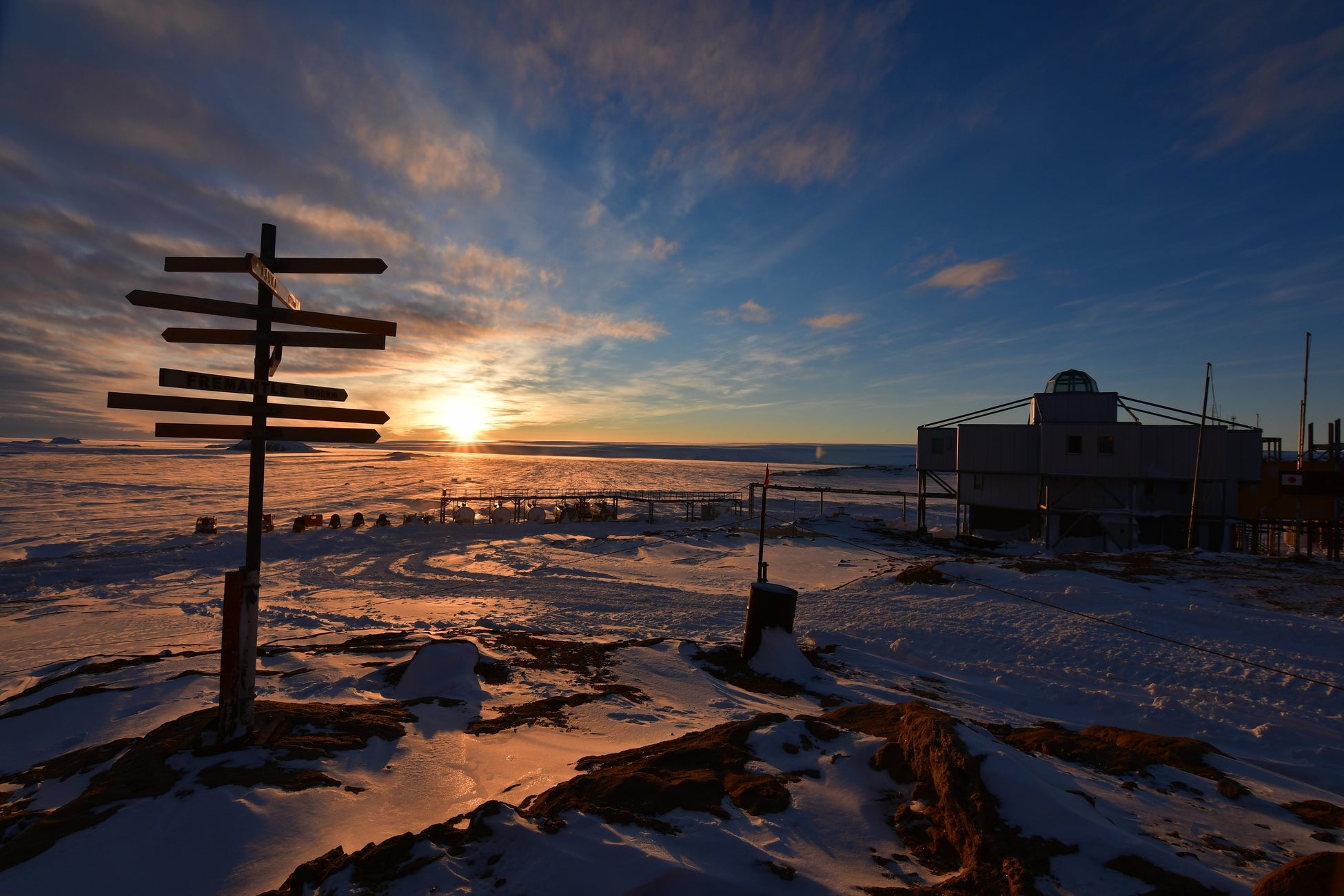 ミサワホーム社員が第64次南極地域観測隊に参加のサブ画像1_「夜勤明けにみる南極」　写真提供：第62次南極地域観測隊　赤松　澪　氏