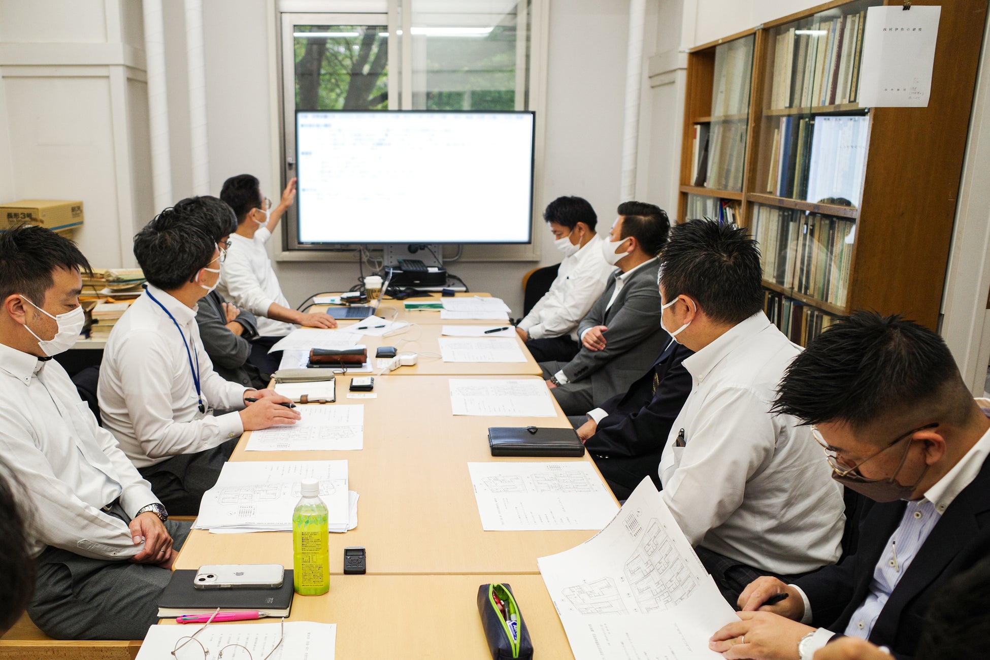 東京大学×住協グループ　共同研究を通じて100年人生対応型の次世代モデル住宅を建築のサブ画像2_研究会の様子