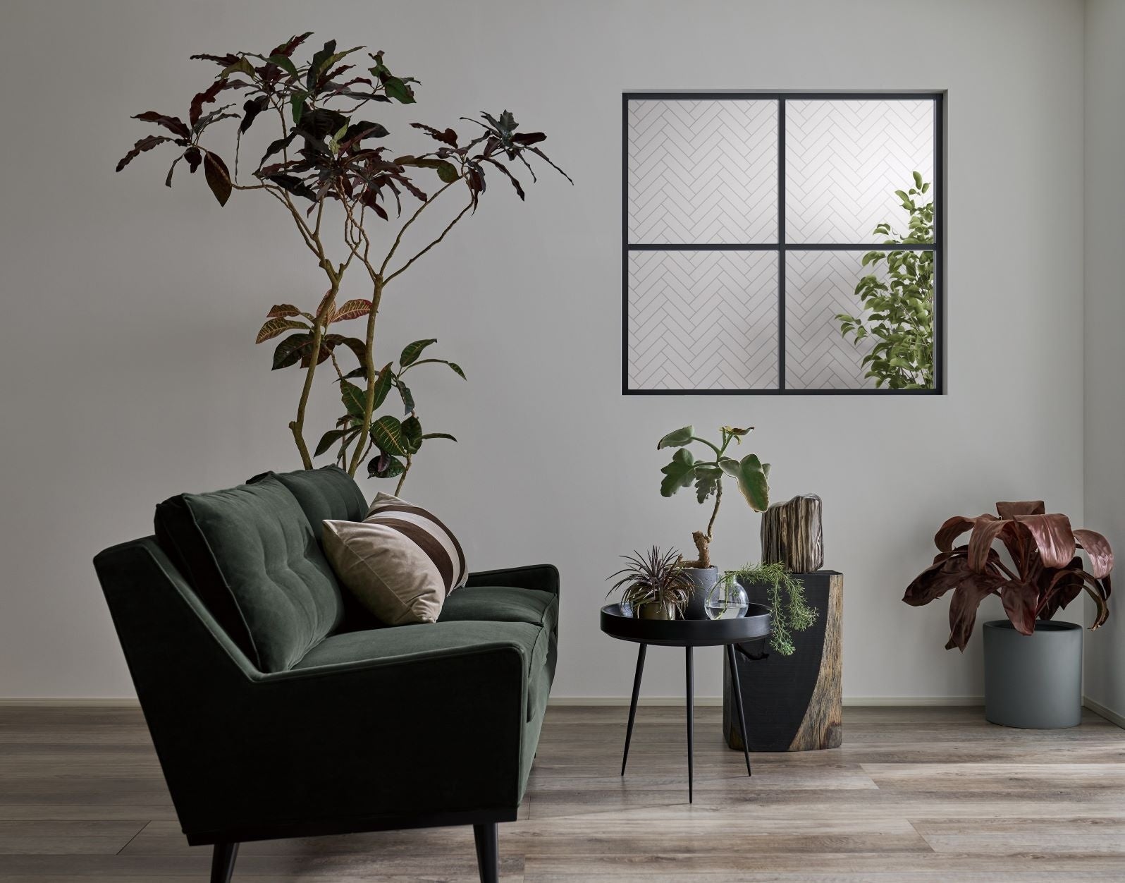 光や風を感じられる多様な室内空間づくりを実現　アルミインテリア建材「famitto 室内窓」発売のサブ画像2