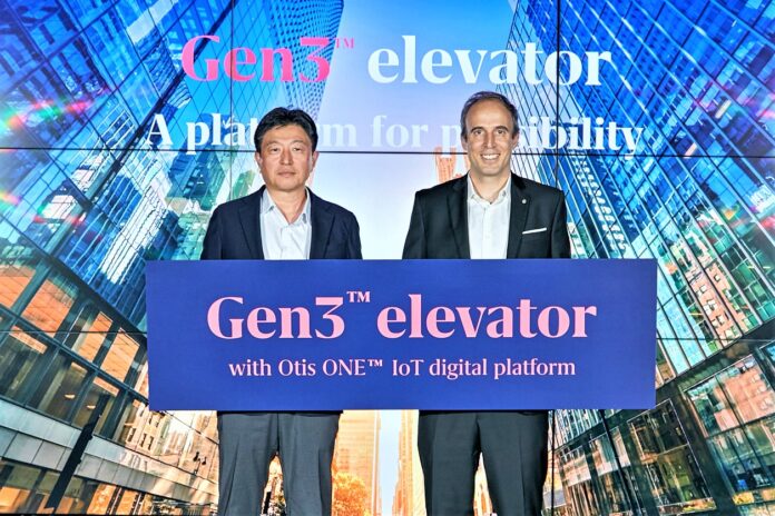 日本オーチスのイベントで、デジタル接続機能を内蔵したGen3™エレベーターを発表のメイン画像