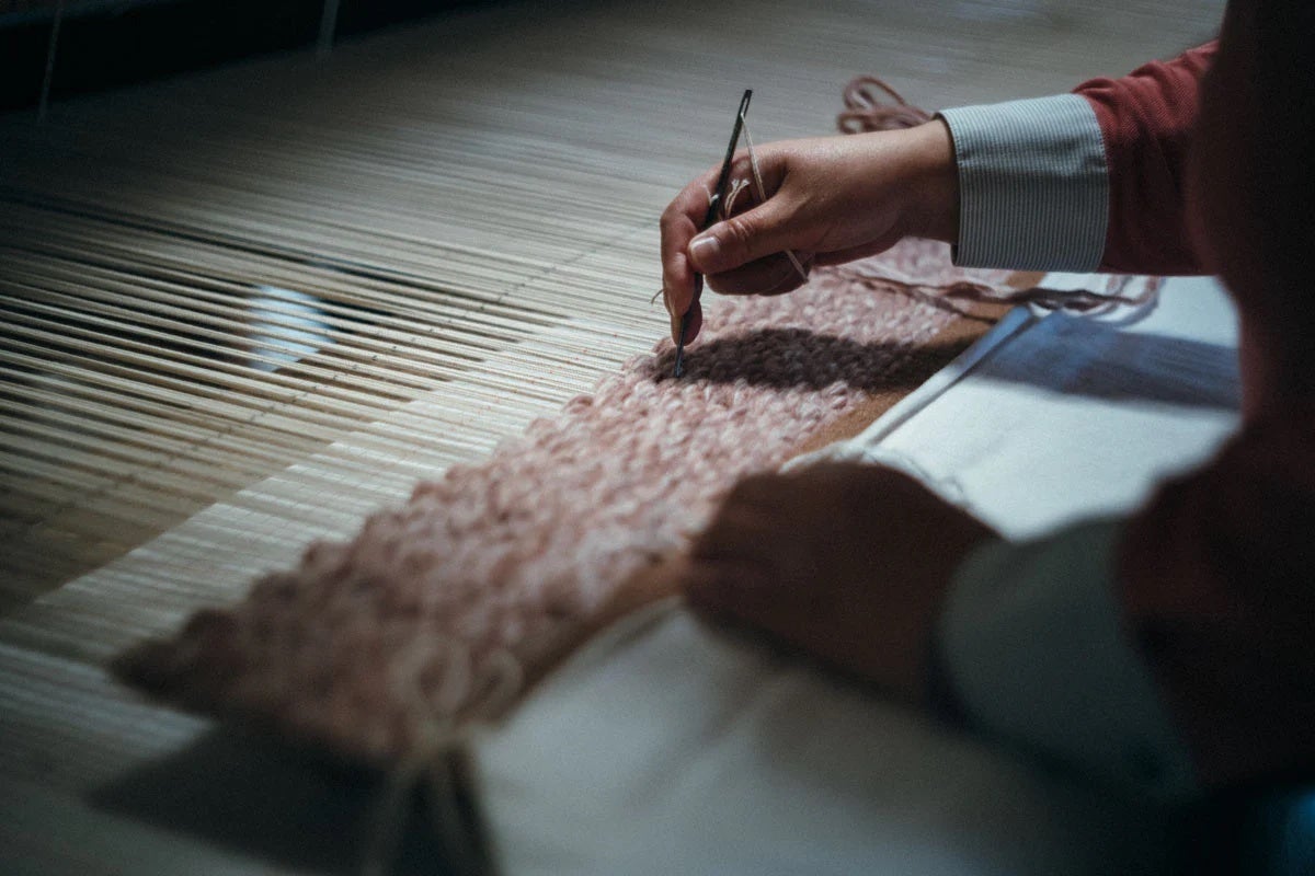日本の織物の歴史を継ぐ「Hand Woven Court」新発売 / 綴織の清原織物とコラボレーションのサブ画像2