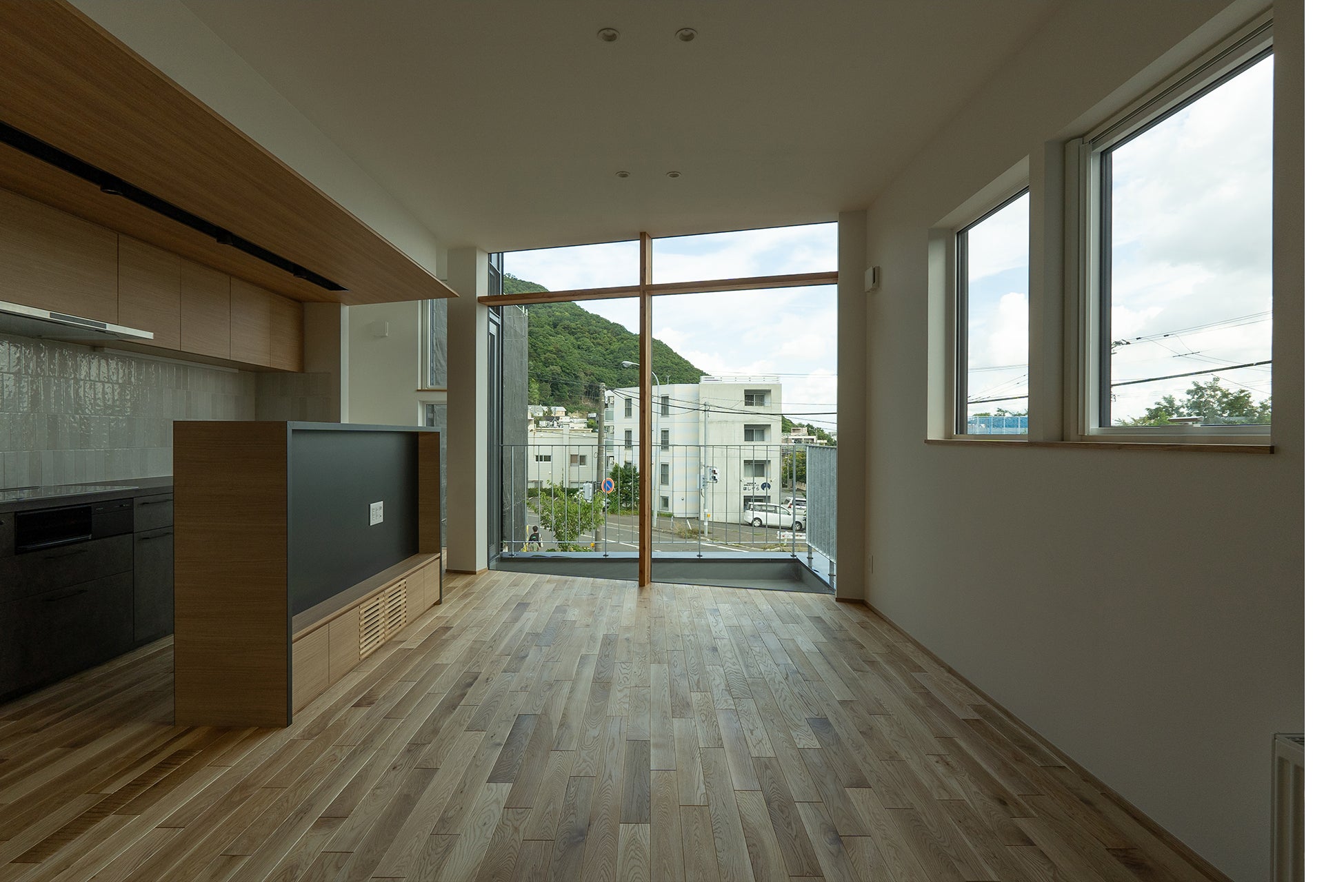 札幌市中央区に3階建て木造分譲マンション「TOU(棟)」が誕生。戸建住宅とマンションのメリットが融合した新たな暮らしを提案。のサブ画像2
