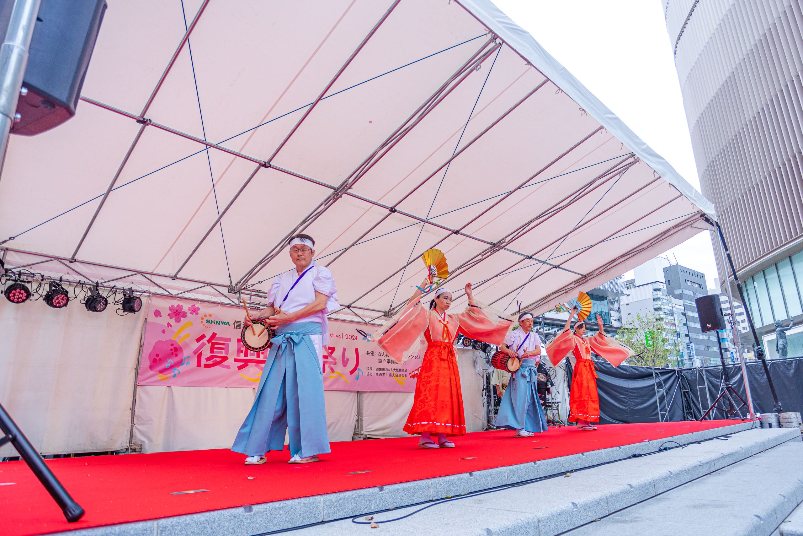4月になんば広場で開催された「復興桜祭り」を通じて信和グループは石川県へ義援金3,274,532円を贈呈しました。のサブ画像13_白峰かんこ踊りの皆様
