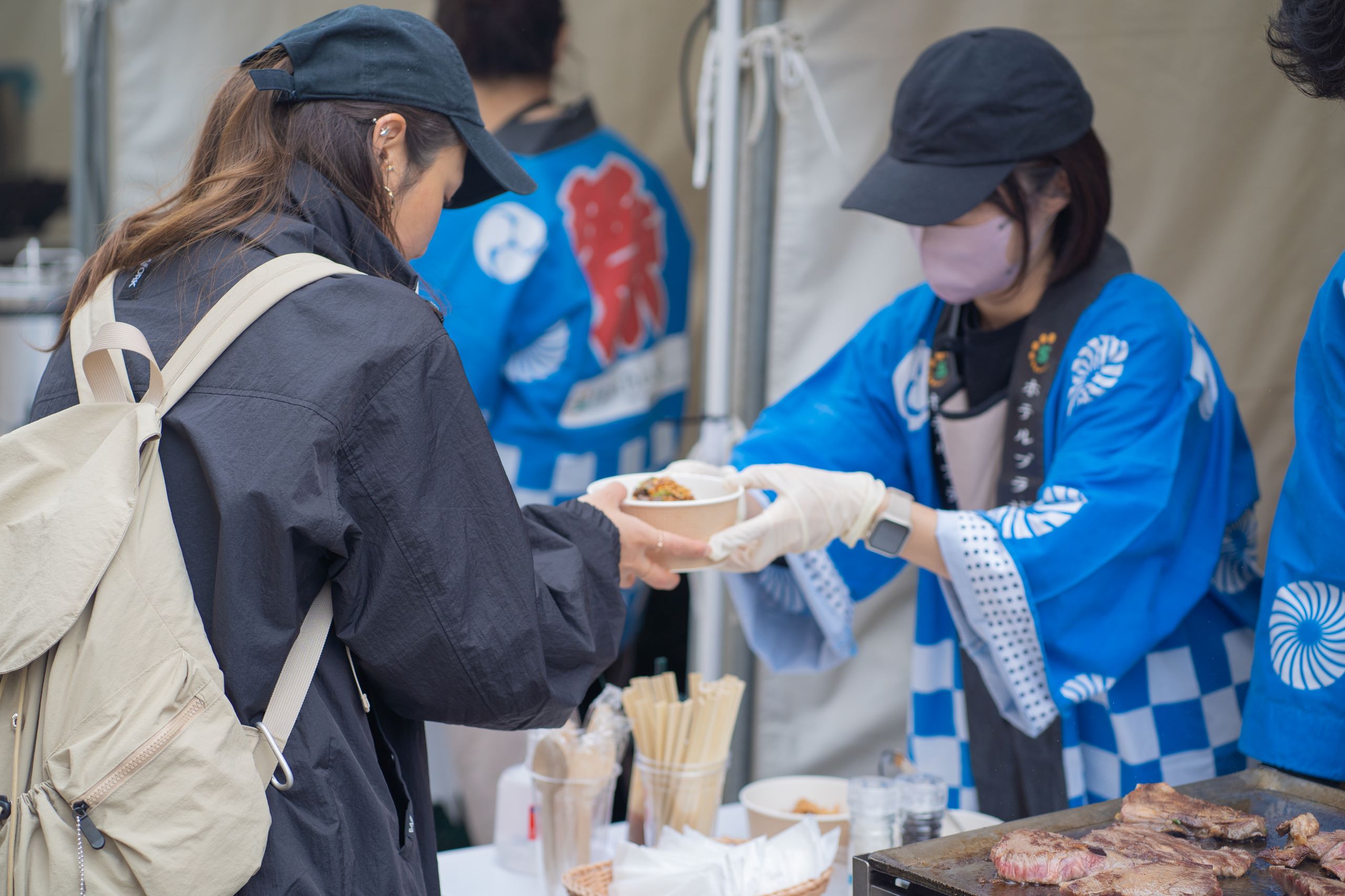 4月になんば広場で開催された「復興桜祭り」を通じて信和グループは石川県へ義援金3,274,532円を贈呈しました。のサブ画像9_石川県の食材を使った飲食ブース