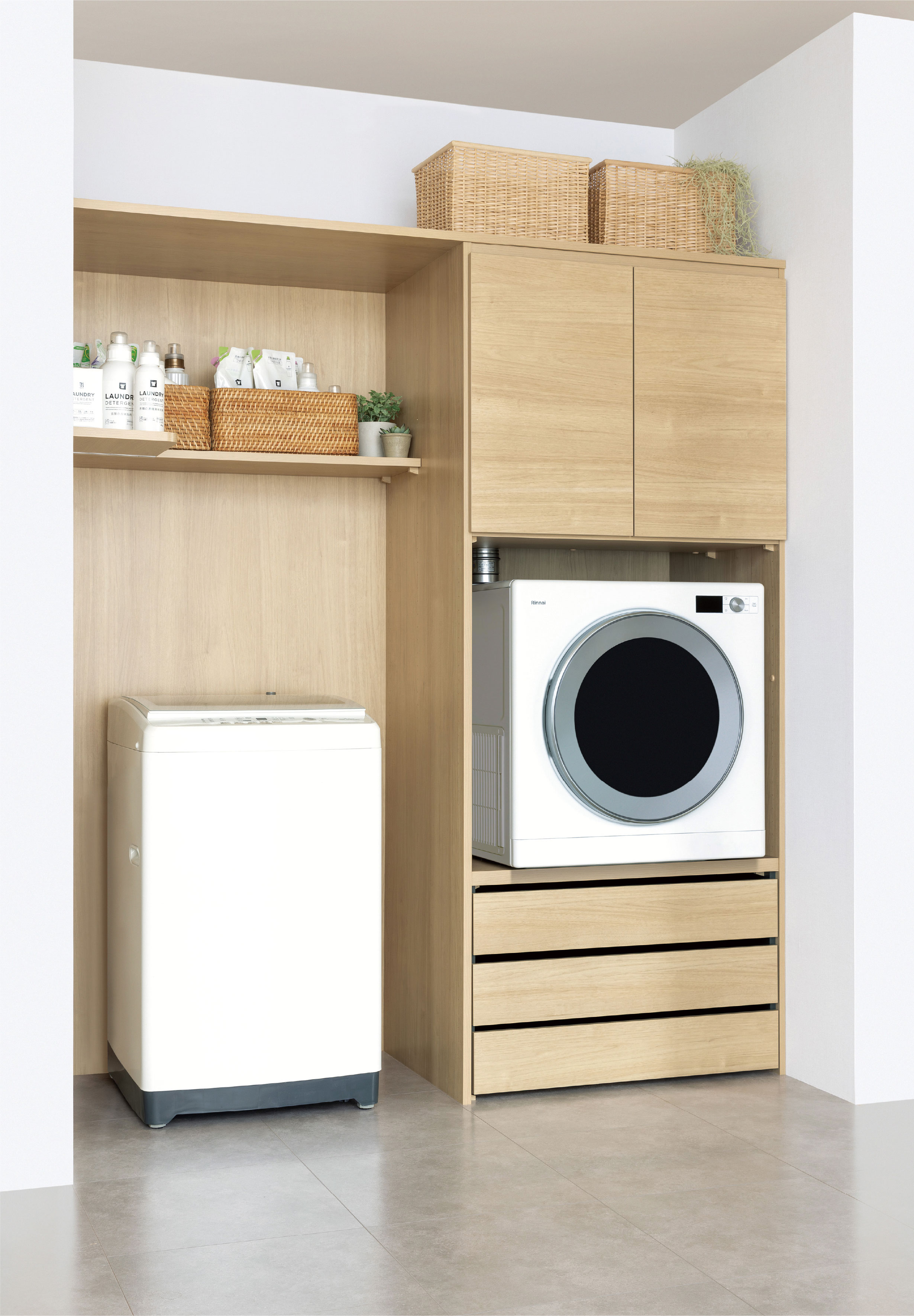 洗濯家事を時短化。乾太くんが設置できるランドリールーム収納「ラクロ」を発売のサブ画像1