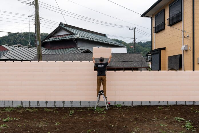 【次世代ブロック】建築業界の労働人口高齢化問題に挑む小さな地元工務店がアイディアを商品化。のメイン画像