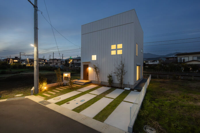 「湘南に暮らそう」の新しい形を提案―。モデルハウスにおける「無人内覧システムを」マッケンジーハウスが初導入のメイン画像