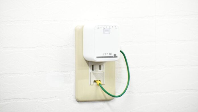 誰でも簡単に取り付けられるコンセント式感震ブレーカー　 ブレーカーを落とす全遮断タイプ「zen断」の発売を開始のメイン画像