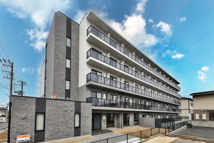 ユニエミールシリーズ山形県初進出／満室での運営スタート！最新の食事付き学生マンション「学生会館 Uni E’meal 山形七日町」のメイン画像