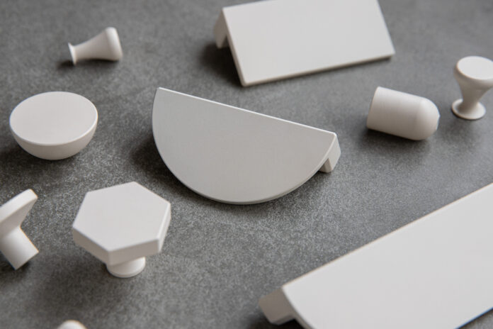 日本初上陸。韓国発、“くすみアイボリー”が特徴のつまみをtoolboxが新発売。丁寧なものづくりを感じる「オヨンミンつまみ」のメイン画像