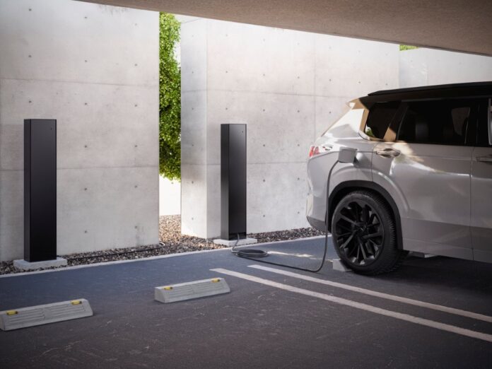 EV充電器用キャビネット《カブレノ》新発売のメイン画像