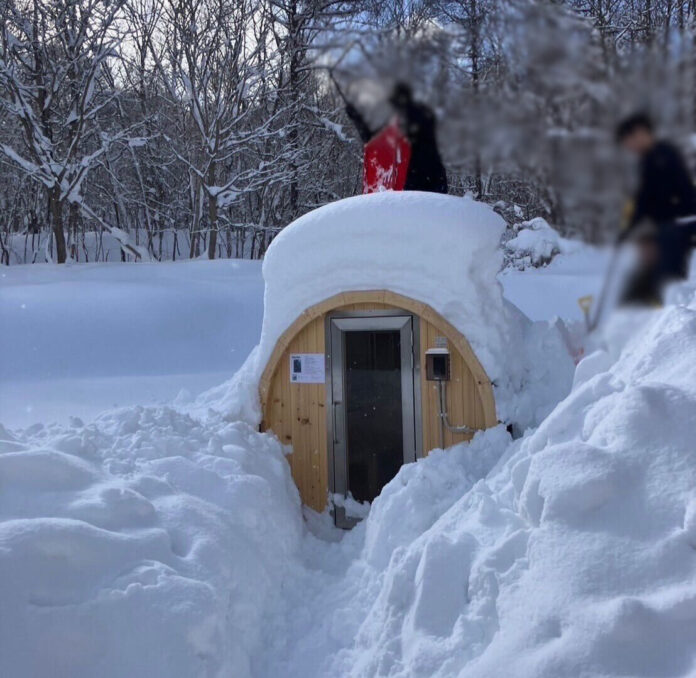 【高耐久＆高密閉！ステンレス扉オプション】 MySaunaのサウナ用ステンレス扉でサウナがもっと快適にのメイン画像