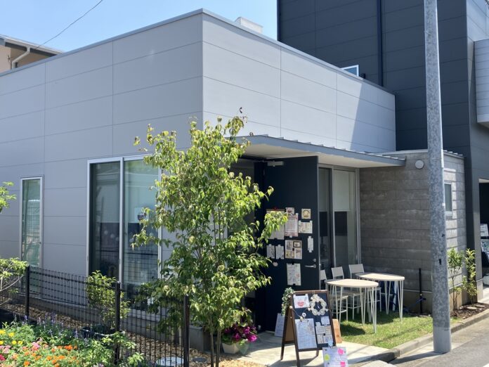 高齢者の新しい「自立型住まい」、建築家設計 × 見守りサービスで「安心と自由」を両立！のメイン画像