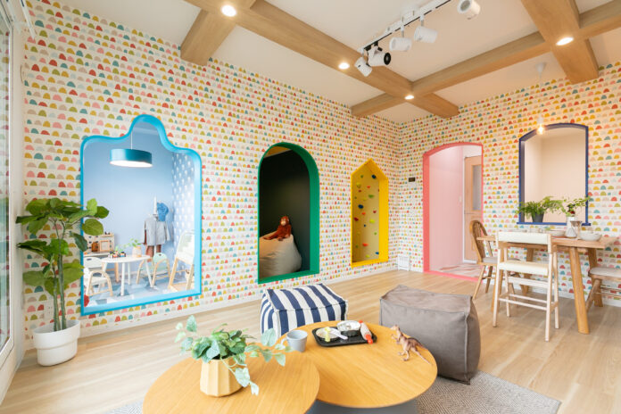 猛暑でも安心！外に出なくても“ワクワク”を体験できる、親子のための工夫を詰め込んだ賃貸住宅「子どもがすくすく育つキッズＲＯＯＭ」が完成！のメイン画像