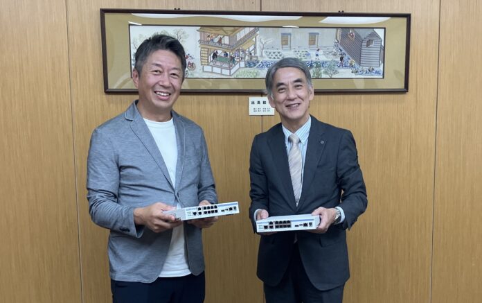 大学の学びをICTで支援　ファミリーネット・ジャパン、長崎県立大学に情報通信機器を寄贈のメイン画像