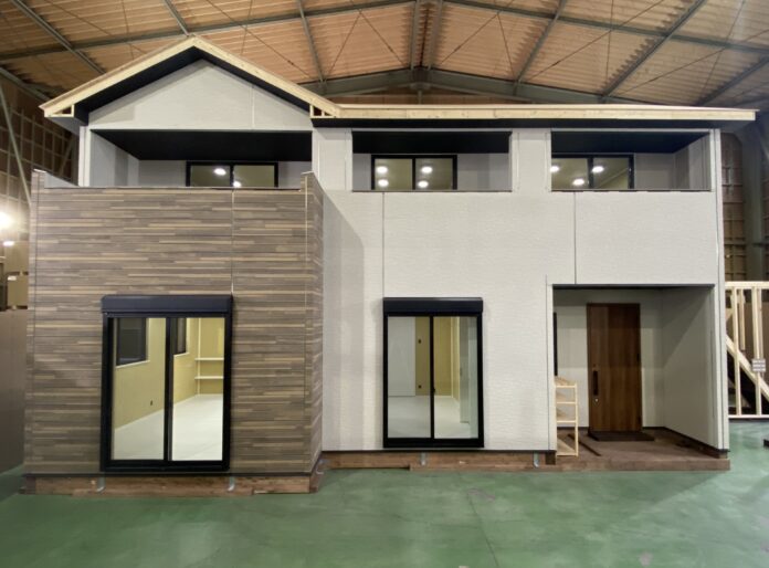 わずか10日で完成の