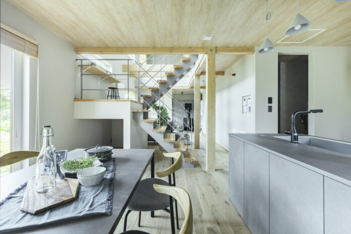 日常と自然を、自由に行き交う暮らし。「URBAN OUTDOOR HOUSE」の住宅フランチャイズ展開をスタートのメイン画像