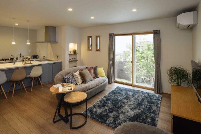 木質インテリア建材「スマエル 室内引戸」、リフォーム用樹脂窓「ウチリモ 内窓」、伸縮ゲート「レイオス」の3商品が「第19回 キッズデザイン賞」を受賞のメイン画像