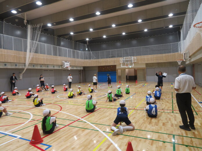 児童たちもデフの世界を体験城東小学校にてデフスポーツ体験会を開催のメイン画像