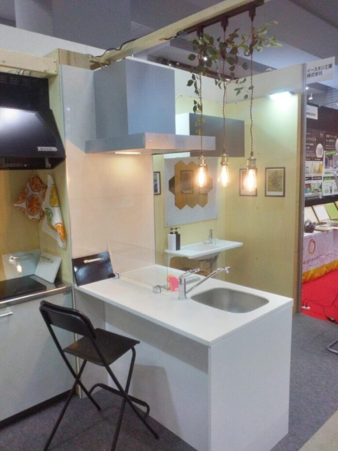 Klasel(クラゼル)　狭いお部屋でも充実【122cmのペニンシュラキッチン】お料理を楽しめる新しいキッチンのメイン画像