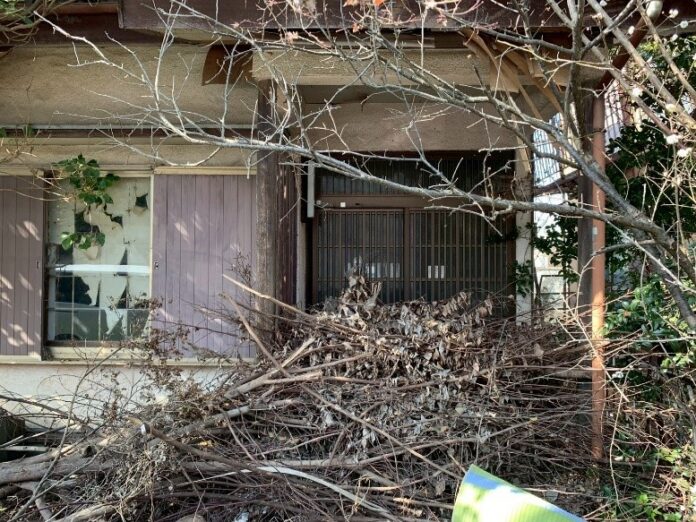 壊すか、活かすか。900万戸の“負動産”時代に挑む　放置空き家を止めるのは“家族のひと声”からのメイン画像