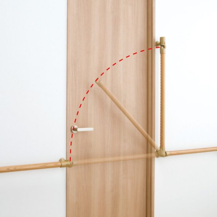 マツ六の「遮断機式手すり」が経済産業省の新制度「+あんしん」を受賞！のメイン画像