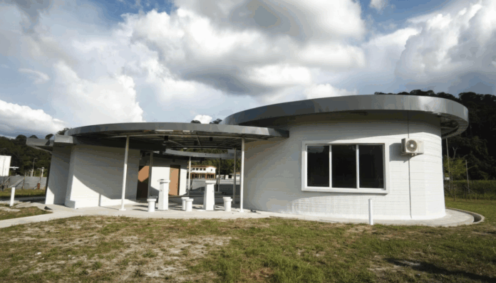 【ブルネイ初】ブルネイ政府×V3D Asiaによる3Dプリンター建築「礼拝所」と「公衆トイレ」が12月に一般公開開始のメイン画像