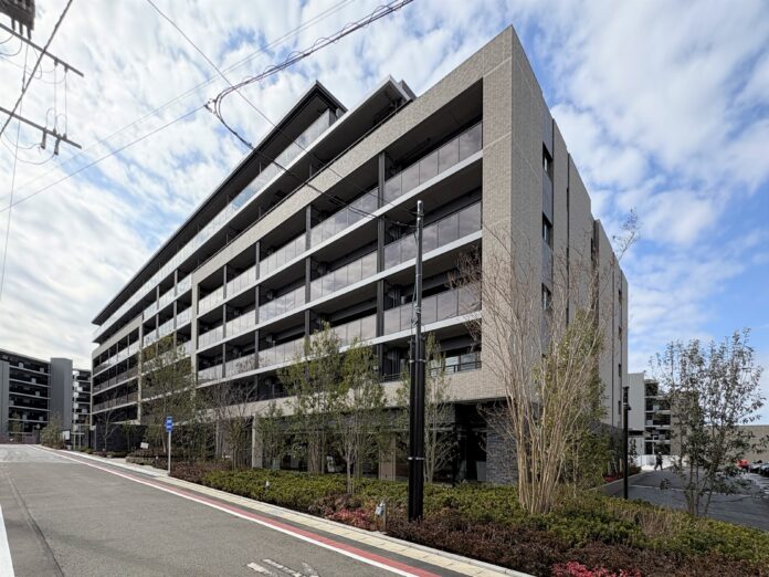 千葉市中央区・JR蘇我駅徒歩圏に誕生！サービス付シニア向け分譲マンション『デュオセーヌ千葉蘇我』（144邸）完成お披露目会開催。3/ 30 （月）より入居開始。のメイン画像