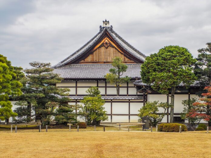 信義房屋グループ約800名が来日、二条城を訪問ー世界遺産を通じて企業文化を深めるのメイン画像