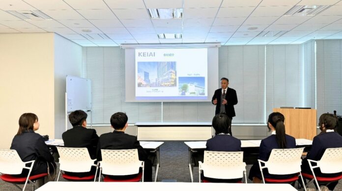 福山市立大成館中学校の修学旅行生を対象に「キャリア教育」を実施のメイン画像