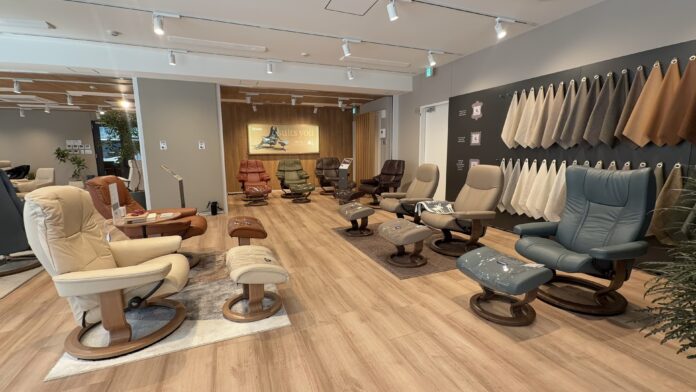 【日本初】南青山に究極の休息を。北欧家具ストレスレス®最大級の専門店が4月1日オープン。専門アドバイザーが導く、自分だけの一脚体験をお届け。のメイン画像