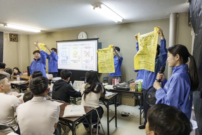 きれいで暮らしやすい環境づくりを目指して　「知らない」から「できる」へ　外国人入居者と学ぶ“地域のごみ分別”イベントを開催のメイン画像
